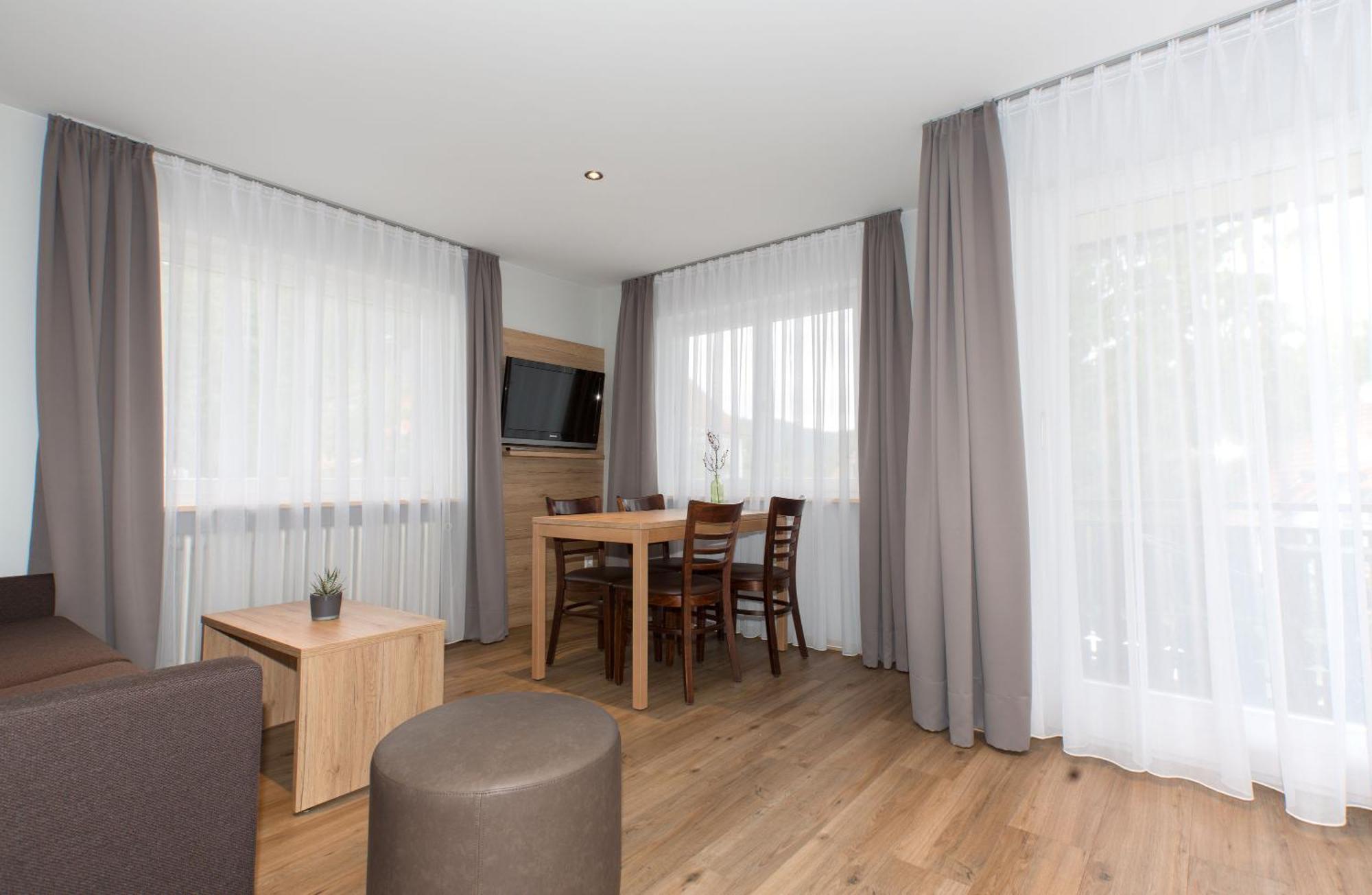 Appartements 'In Vino Veritas' 하슬라흐임킨지크탈 외부 사진